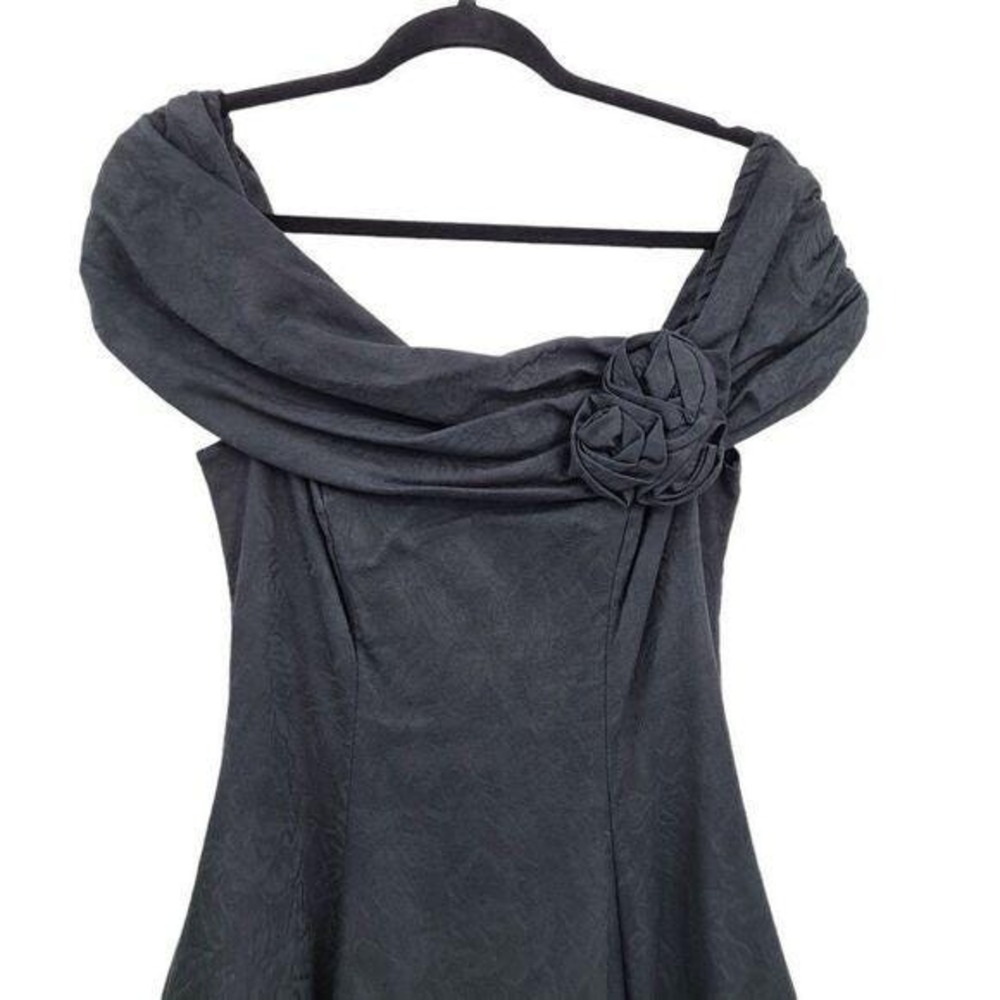 Vtg Niki Off Shoulder Aline Dress Sz 8 Black Full Tea Length 3D‎ Rosette Chic